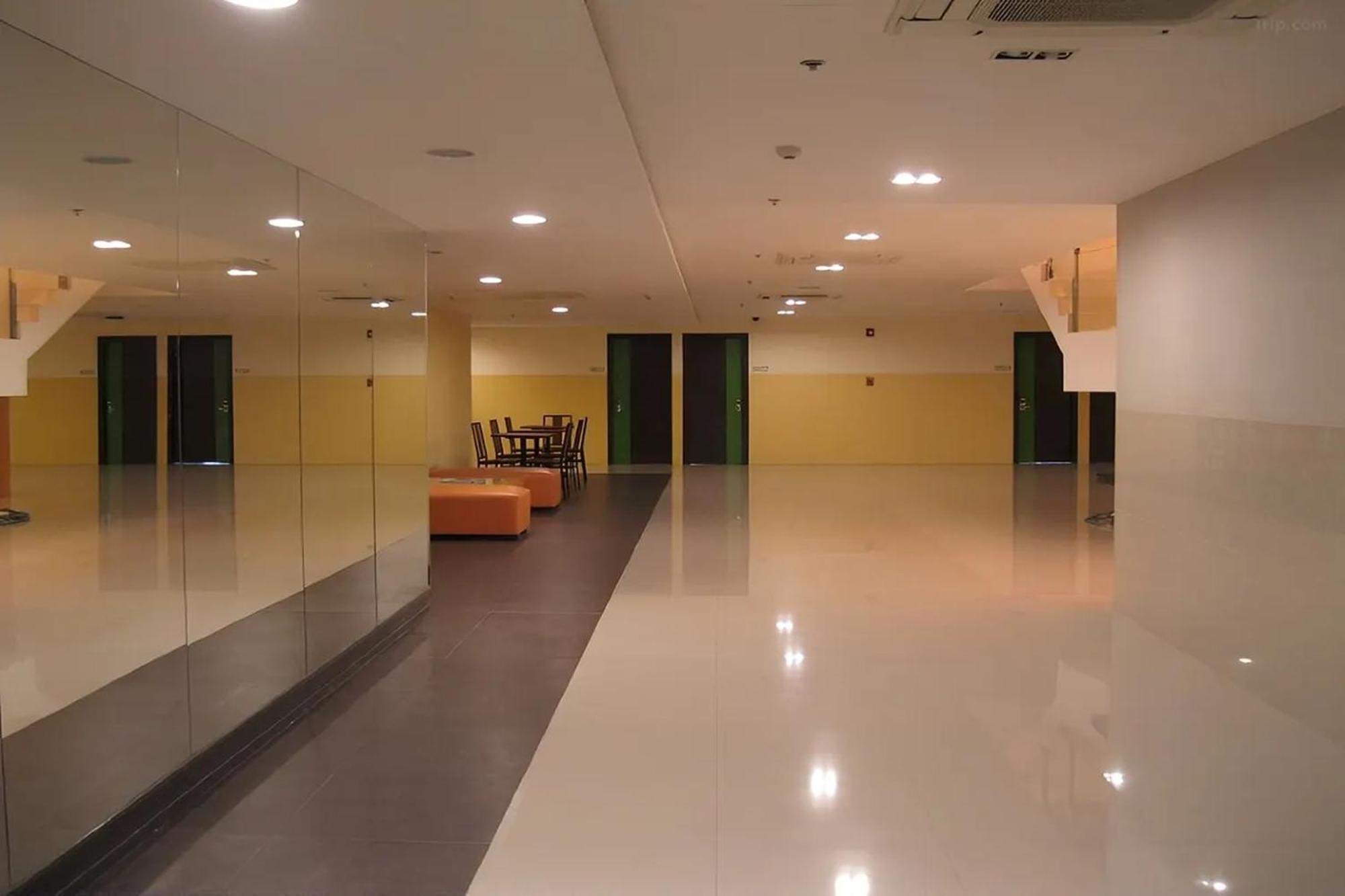 고 호텔스 만달루용 Mandaluyong 외부 사진